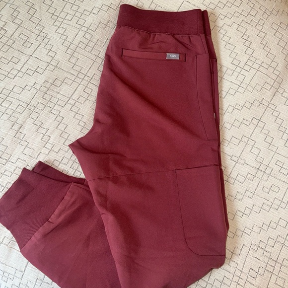 FIGS Nepal Skinny Jogger Pant in Dark Cherry - Picture 1 of 4